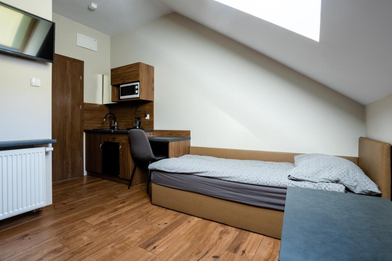 Noclegijarocin Bed & Breakfast Ngoại thất bức ảnh