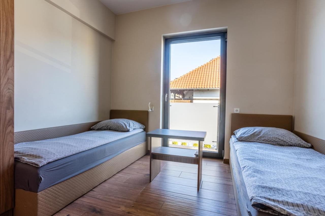 Noclegijarocin Bed & Breakfast Ngoại thất bức ảnh