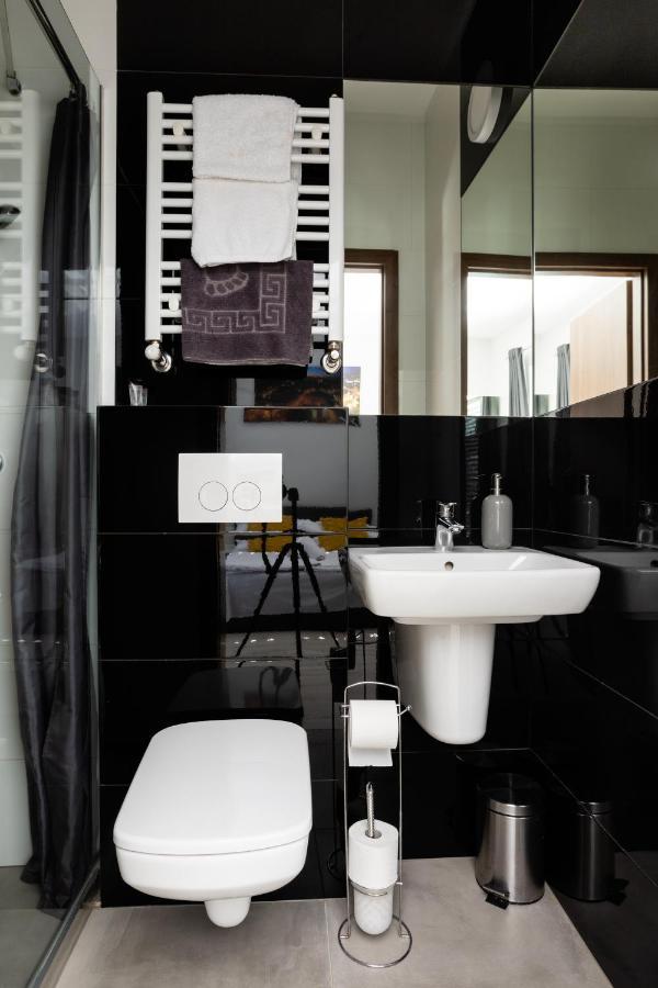 Noclegijarocin Bed & Breakfast Ngoại thất bức ảnh